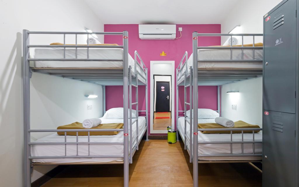 Cx Hostel Kuta Raya Exterior foto
